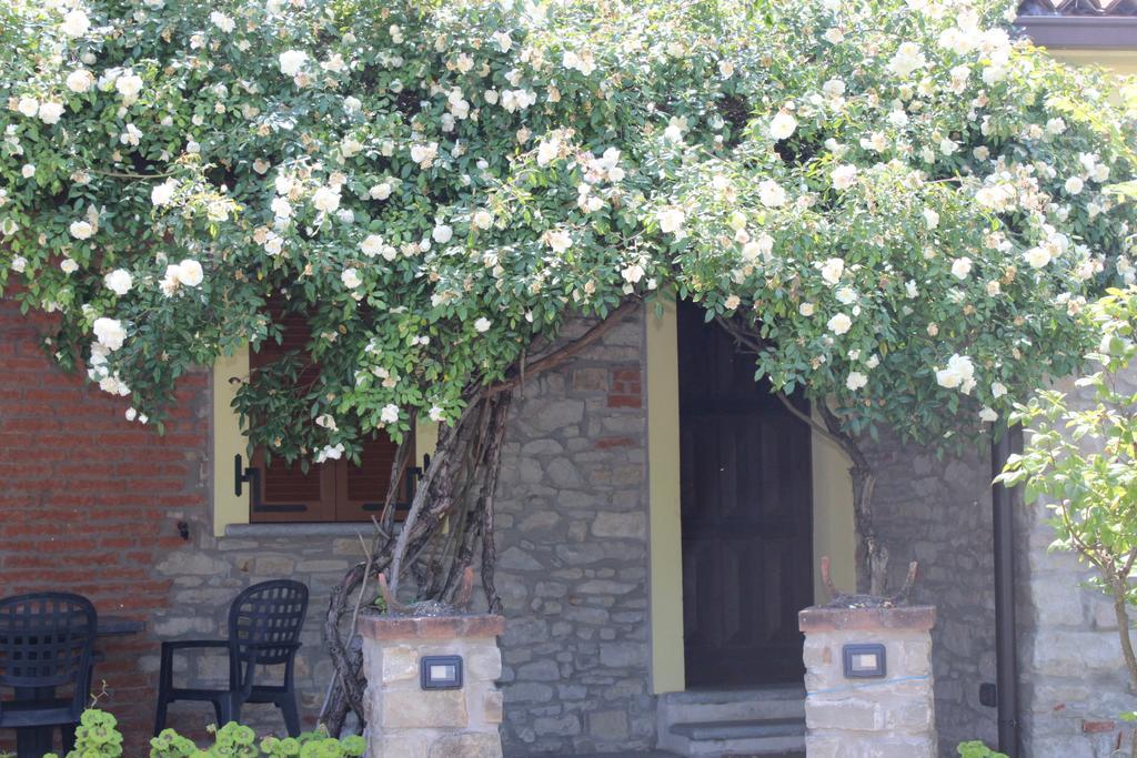 Villa La Casa Di Valerio Montabone Esterno foto
