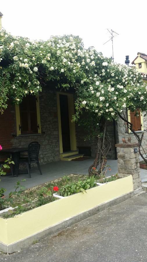 Villa La Casa Di Valerio Montabone Esterno foto